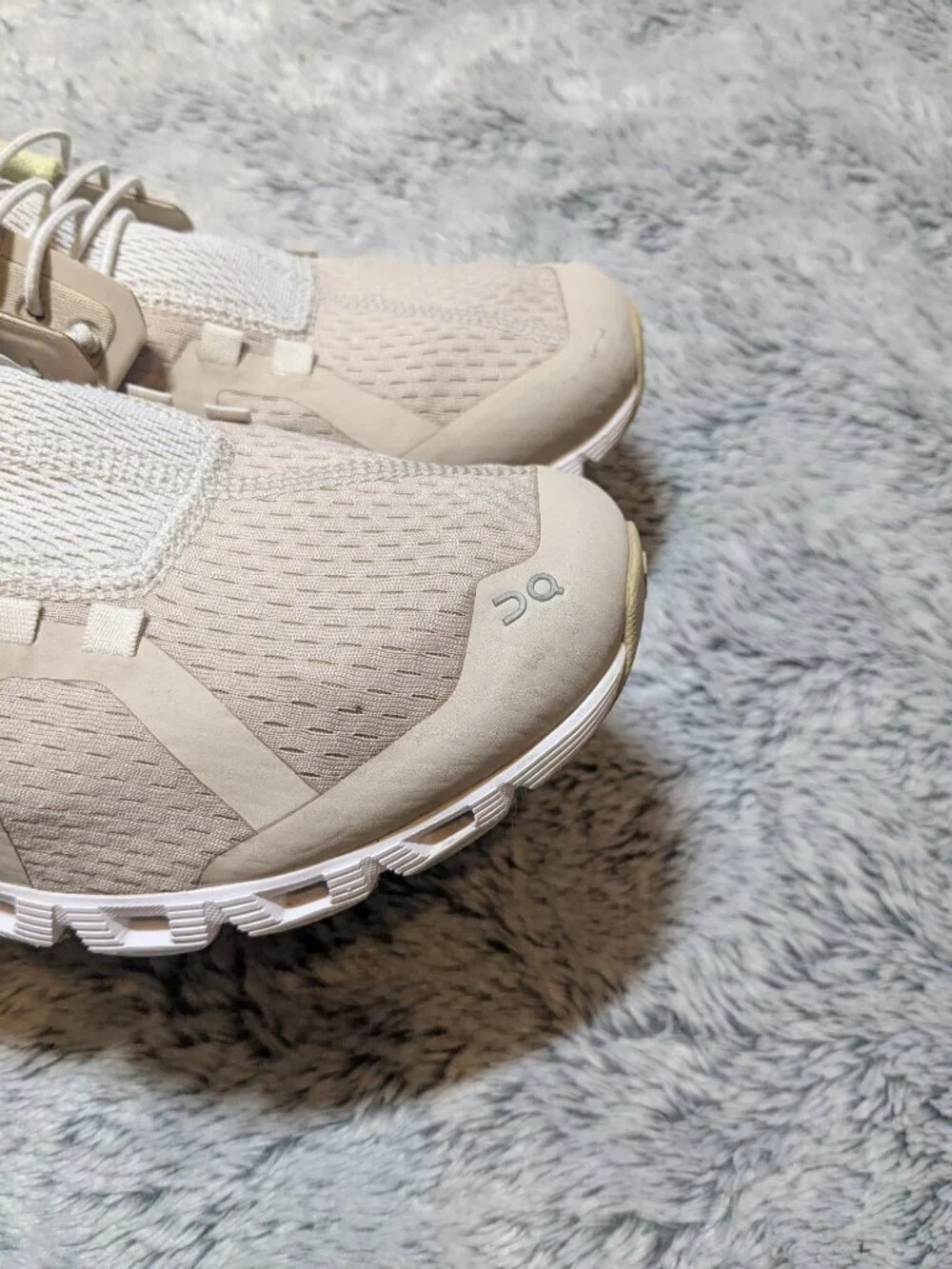 On Cloud Sneakers Tan Running Size 9.5 EU 41